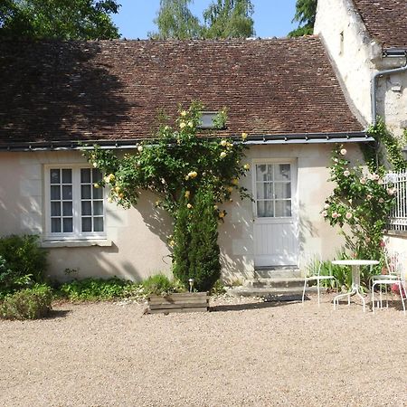 Bed and Breakfast Le Moulin De Saussaye Crouzilles Exterior foto