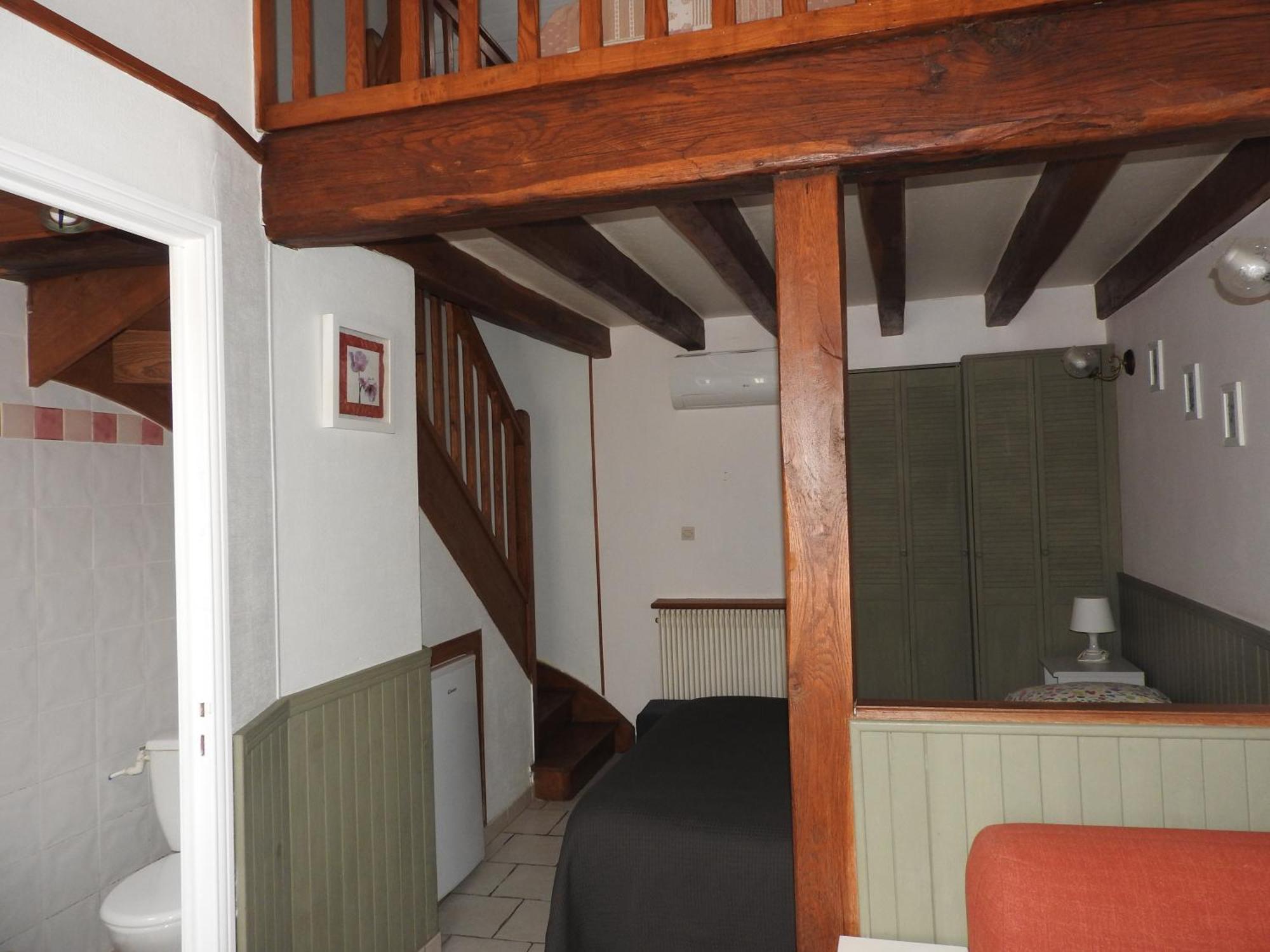 Bed and Breakfast Le Moulin De Saussaye Crouzilles Exterior foto