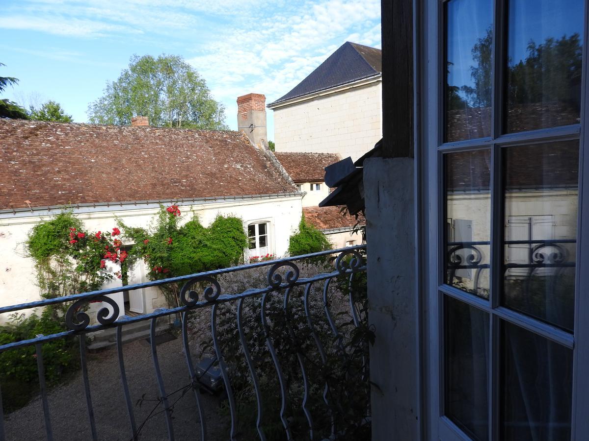 Bed and Breakfast Le Moulin De Saussaye Crouzilles Exterior foto