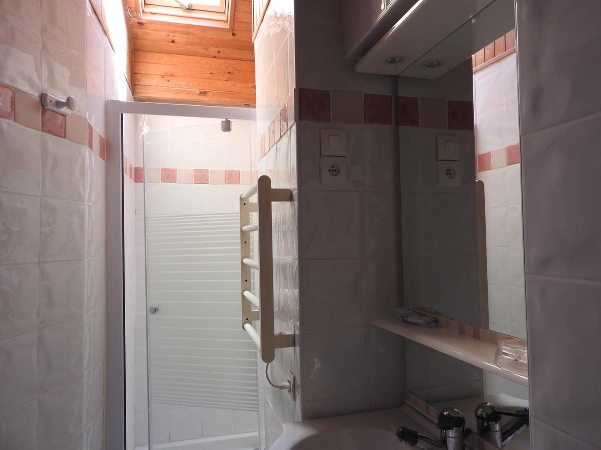 Bed and Breakfast Le Moulin De Saussaye Crouzilles Exterior foto